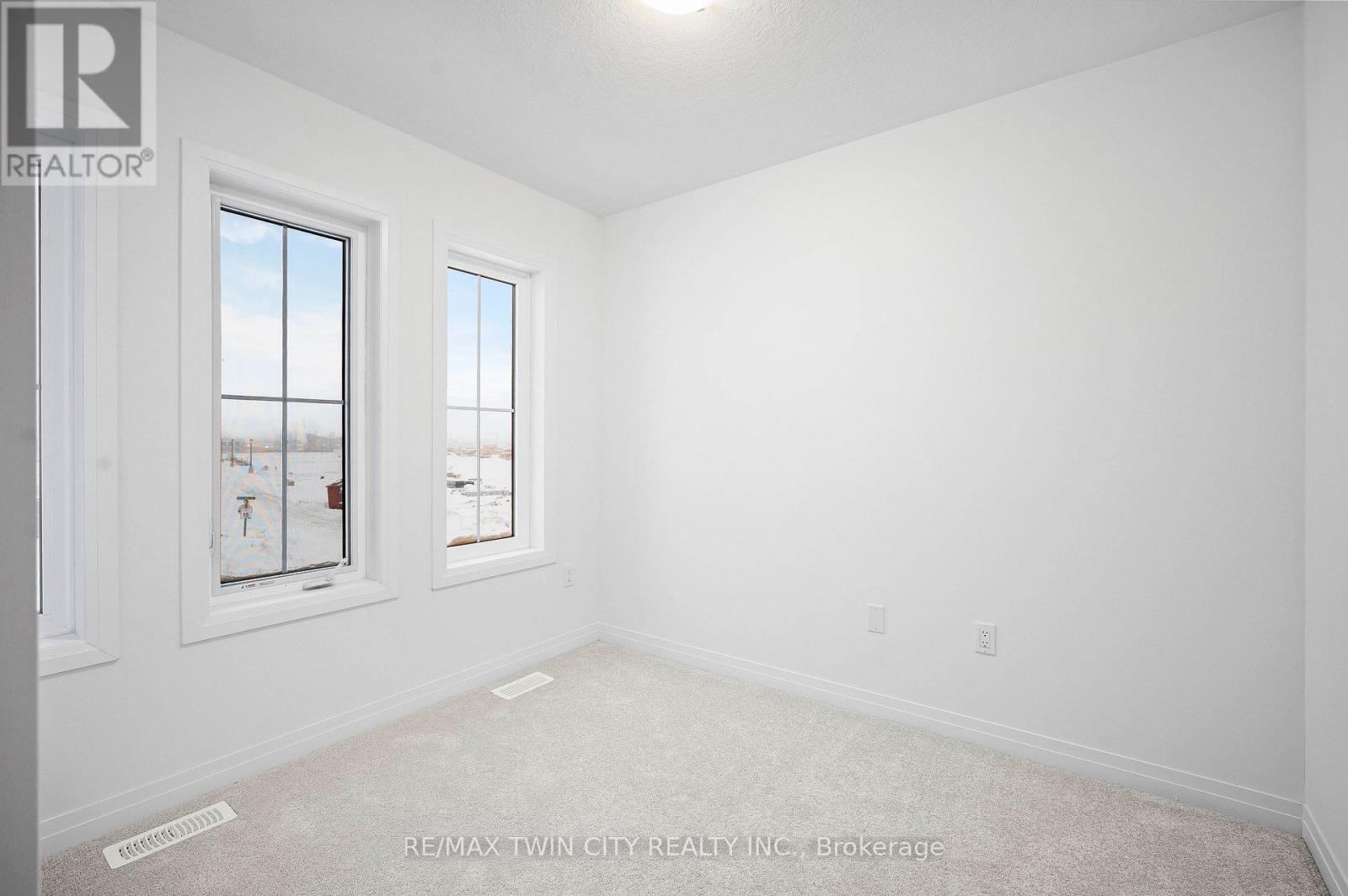 901 Douro Street E, Stratford, Ontario  N5A 0M2 - Photo 22 - X12726276