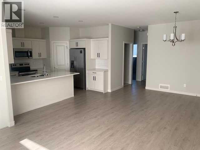 1, 971 40 Avenue N, Lethbridge, Alberta  T1H 6B7 - Photo 4 - A2281447