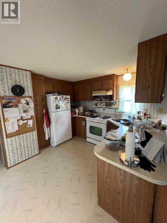 163078 Twp Rd 232, Gem, Alberta  T0J 1M0 - Photo 11 - A2240586