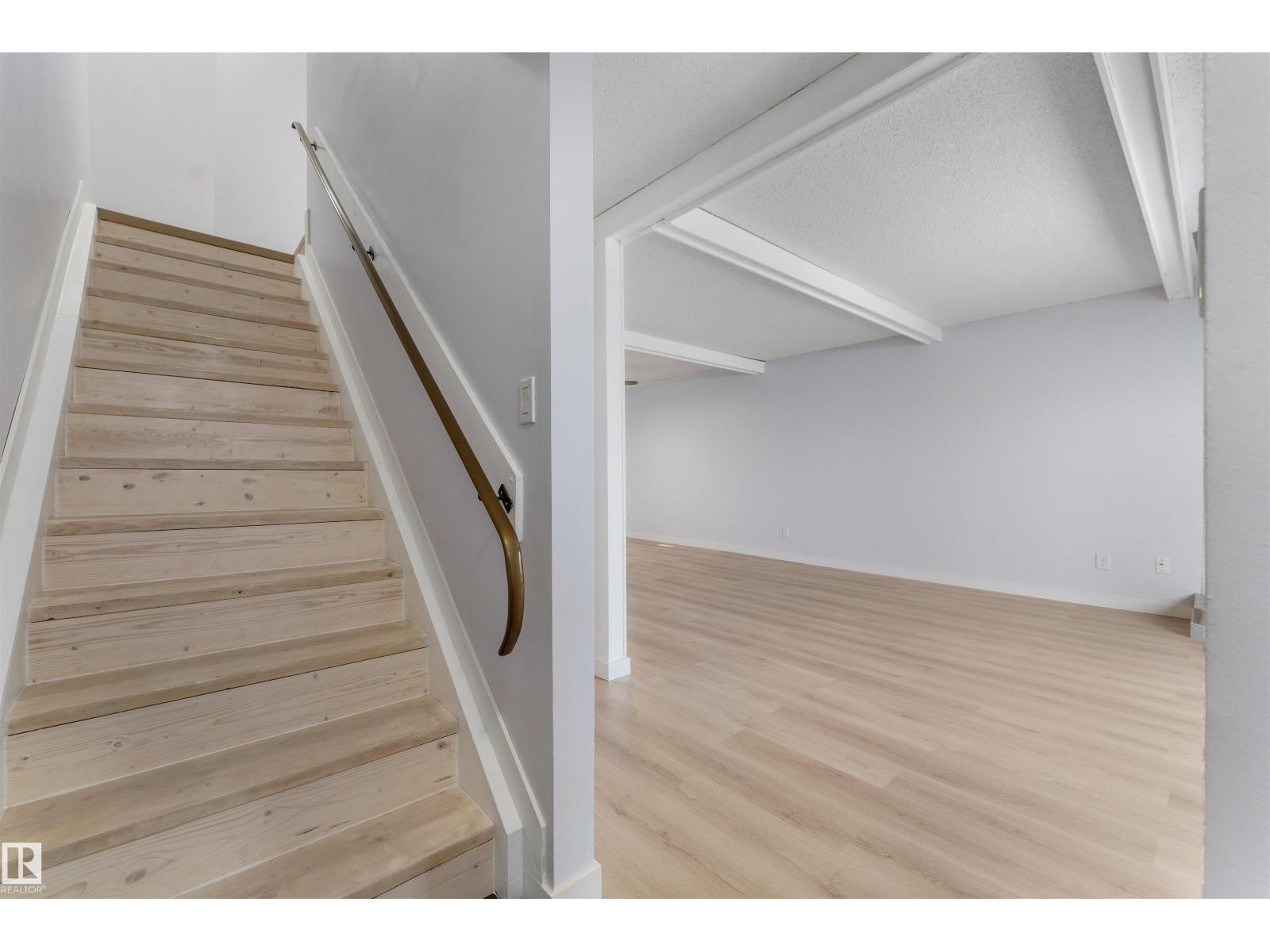 151 Marlborough Pl Nw, Edmonton, Alberta  T5T 1Y6 - Photo 4 - E4470940