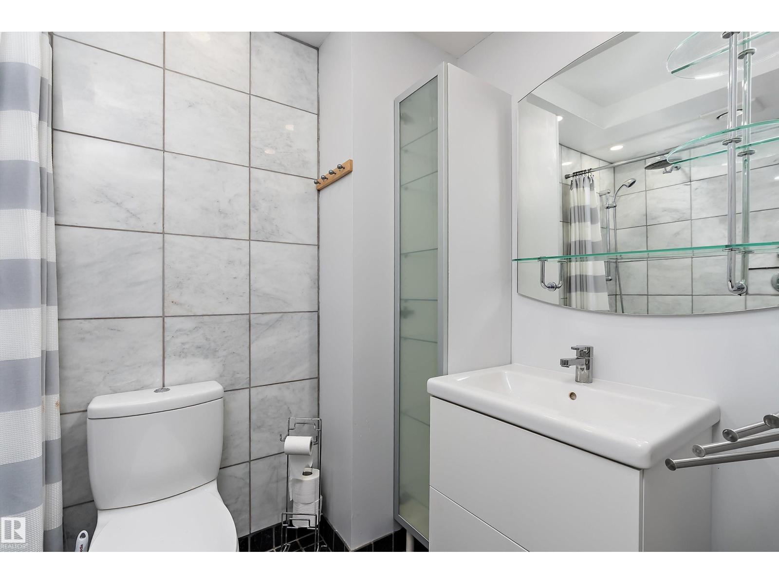 9716 88 Av Nw, Edmonton, Alberta  T6E 2P9 - Photo 17 - E4470941