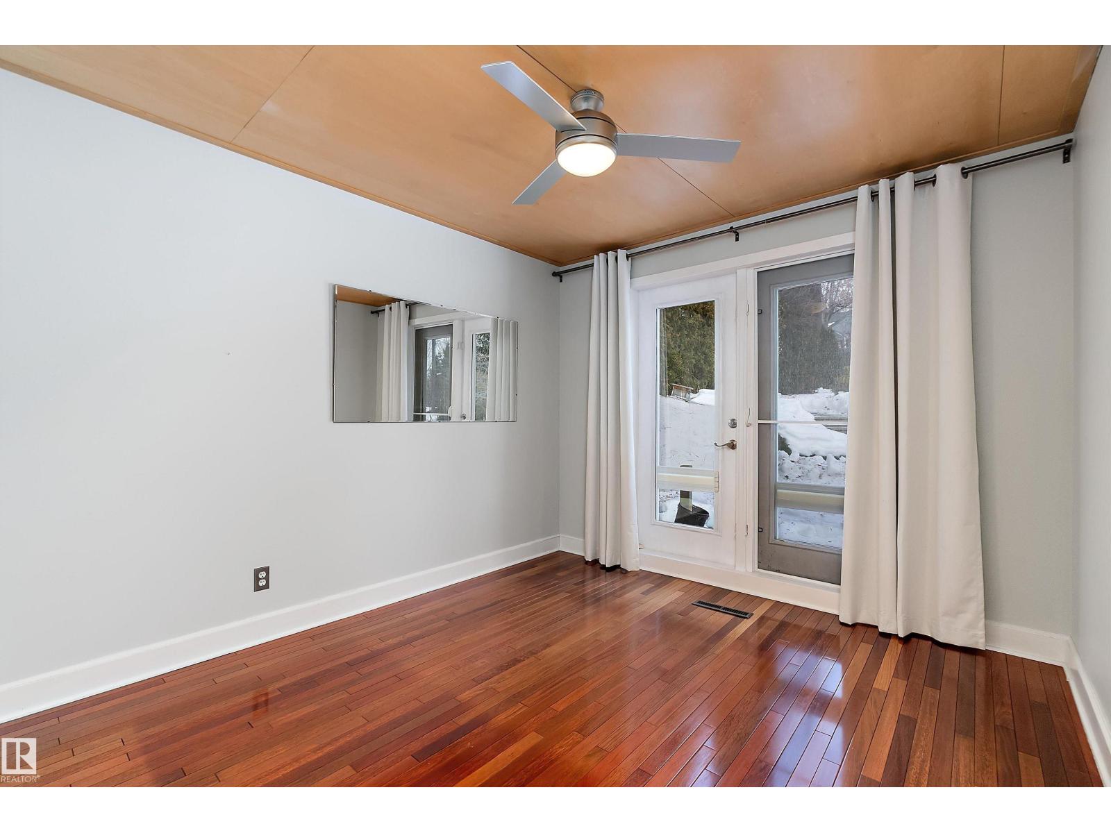 9716 88 Av Nw, Edmonton, Alberta  T6E 2P9 - Photo 13 - E4470941