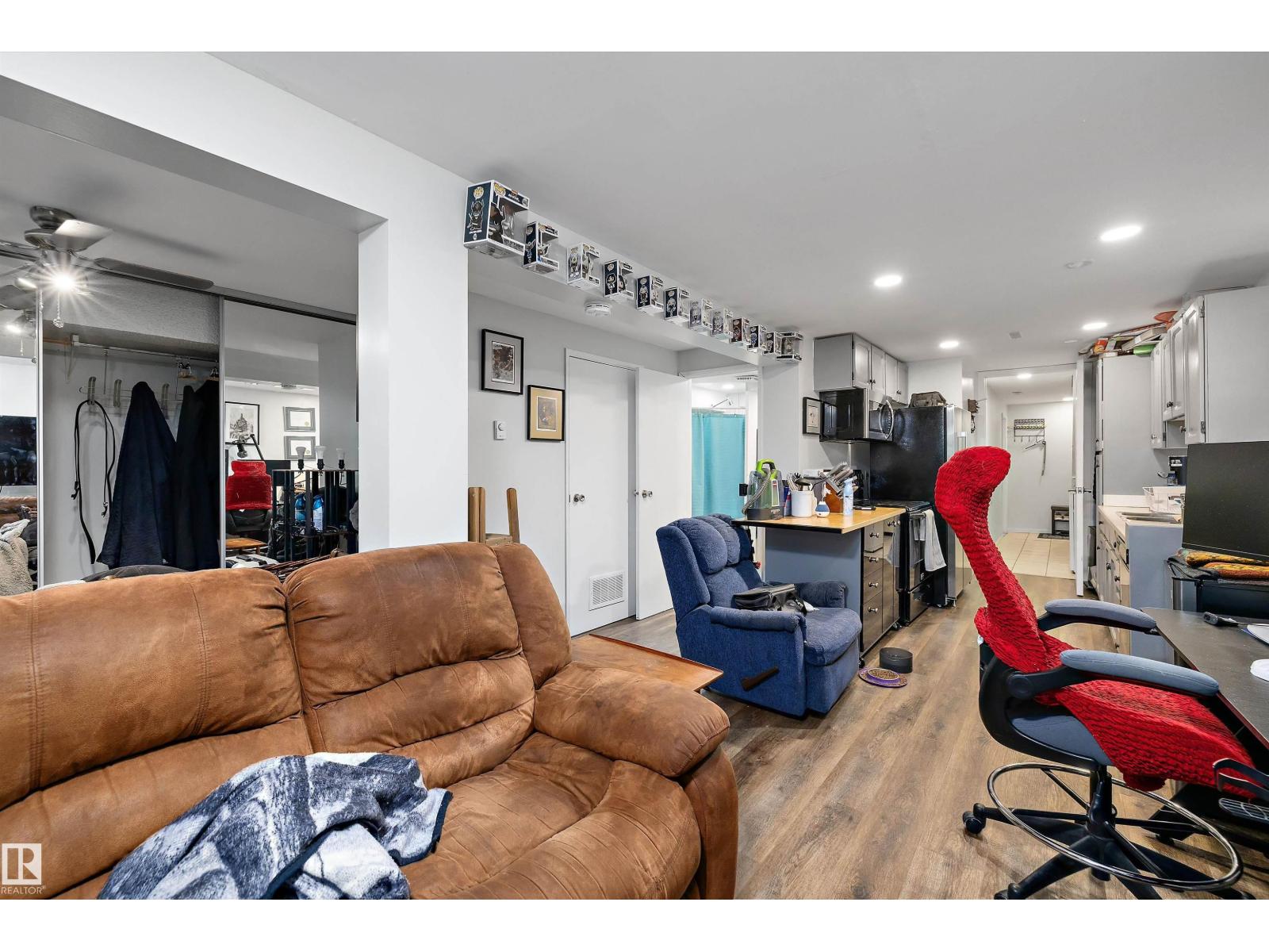 9716 88 Av Nw, Edmonton, Alberta  T6E 2P9 - Photo 30 - E4470941