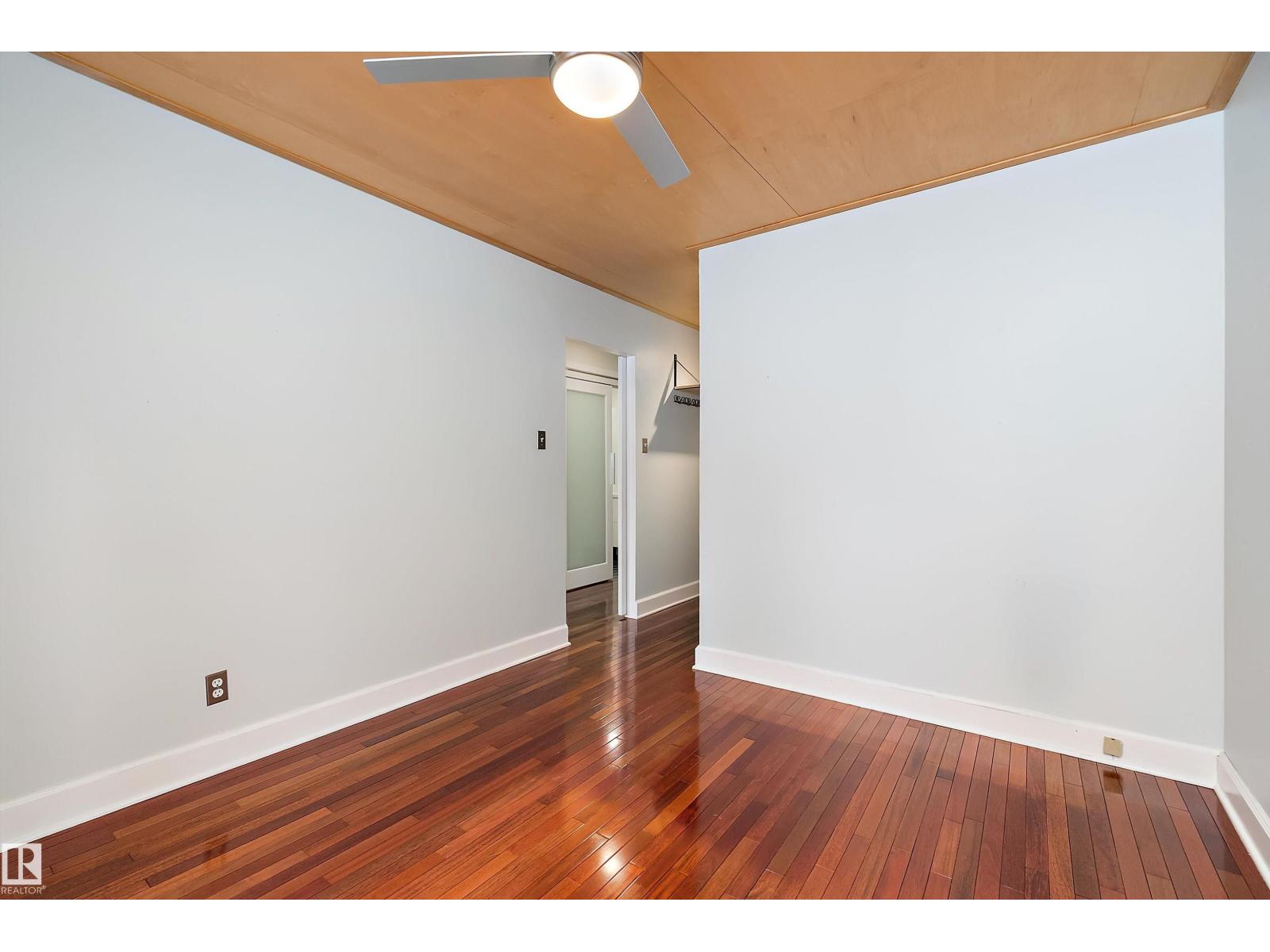 9716 88 Av Nw, Edmonton, Alberta  T6E 2P9 - Photo 14 - E4470941