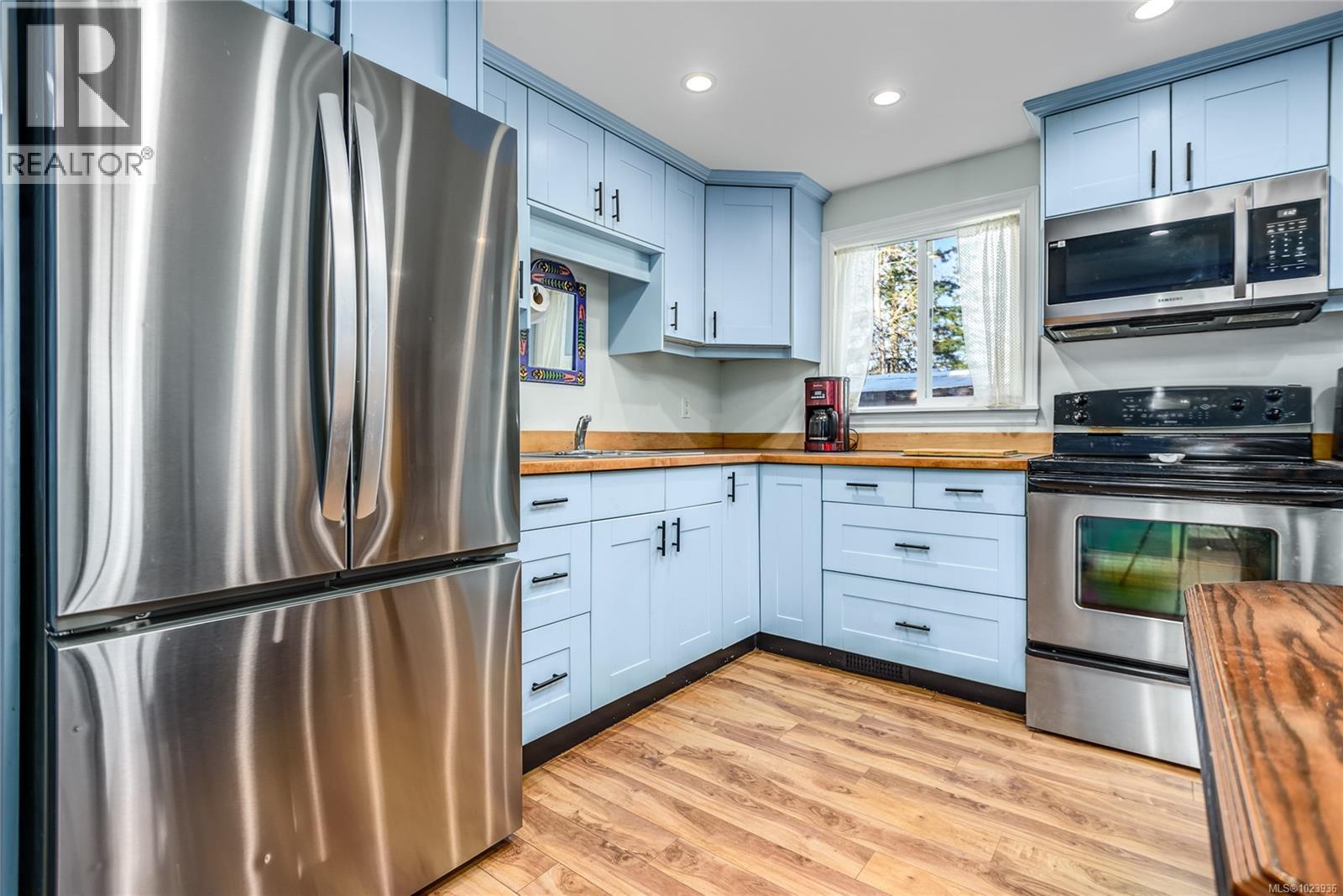 18 3216 Back Rd, Comox, British Columbia  V9M 4E2 - Photo 6 - 1023936