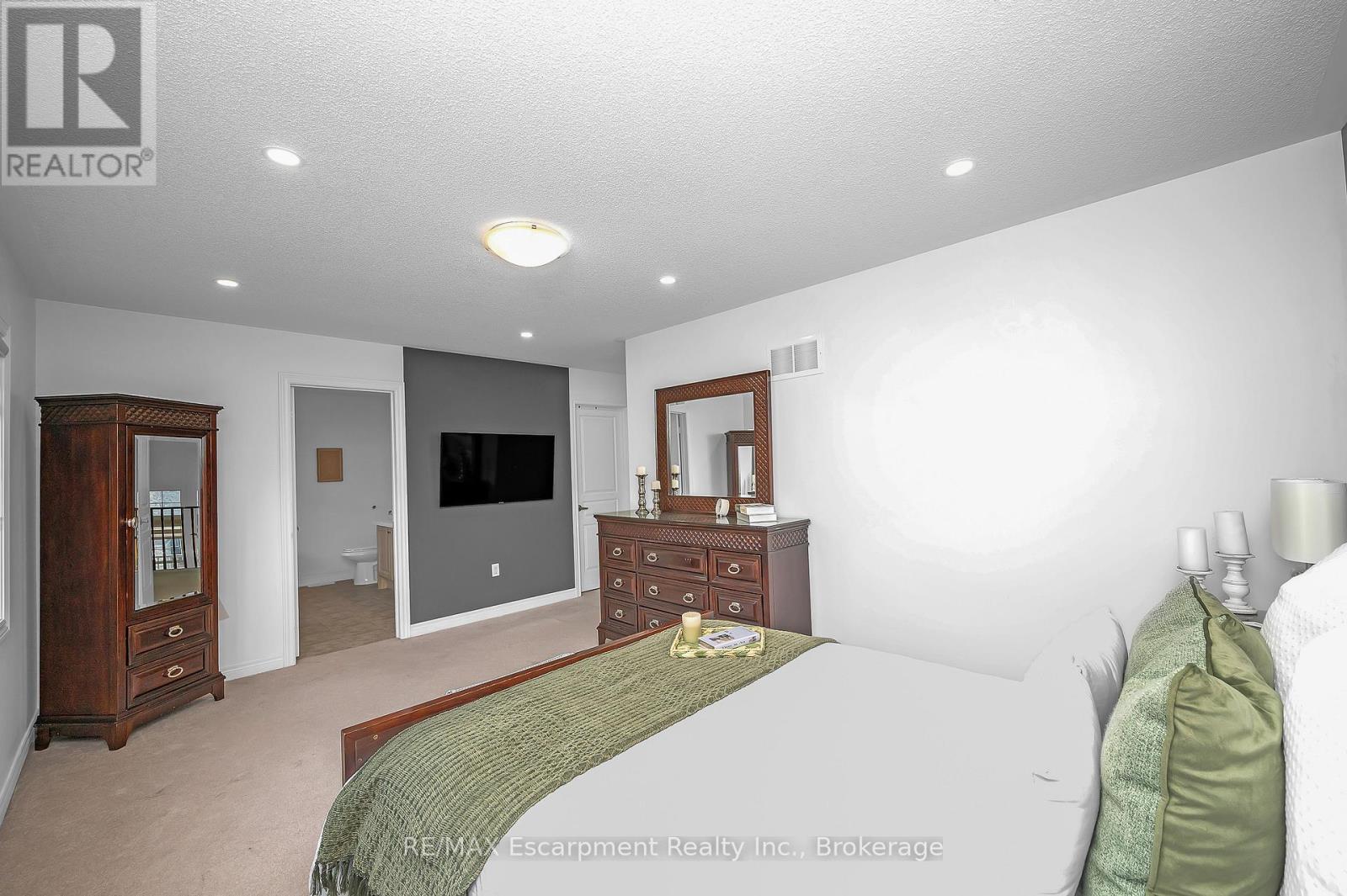 171 Huddlestone Crescent, Milton, Ontario  L9T 8M9 - Photo 22 - W12518264