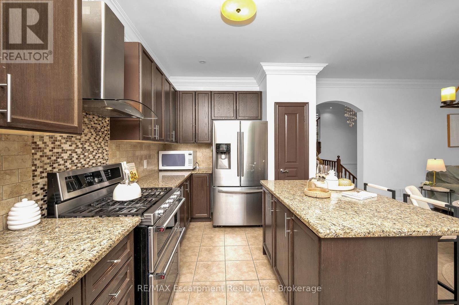 171 Huddlestone Crescent, Milton, Ontario  L9T 8M9 - Photo 13 - W12518264