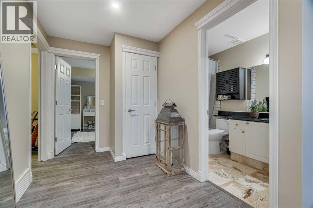 701 Cimarron Close, Okotoks, Alberta  T1S 1X3 - Photo 27 - A2278147