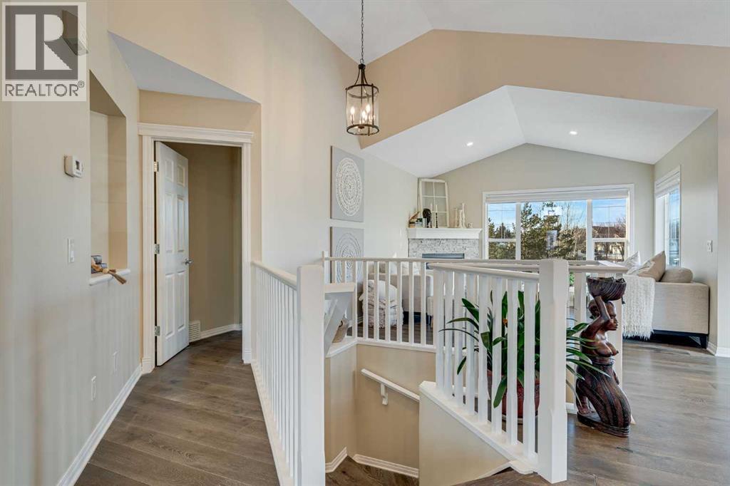 701 Cimarron Close, Okotoks, Alberta  T1S 1X3 - Photo 7 - A2278147