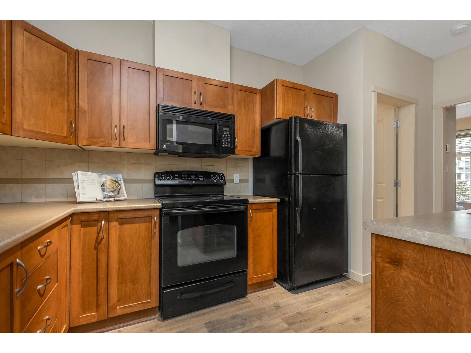 109 33338 E Bourquin Crescent, Abbotsford, British Columbia  V2S 1Y1 - Photo 8 - R3082213