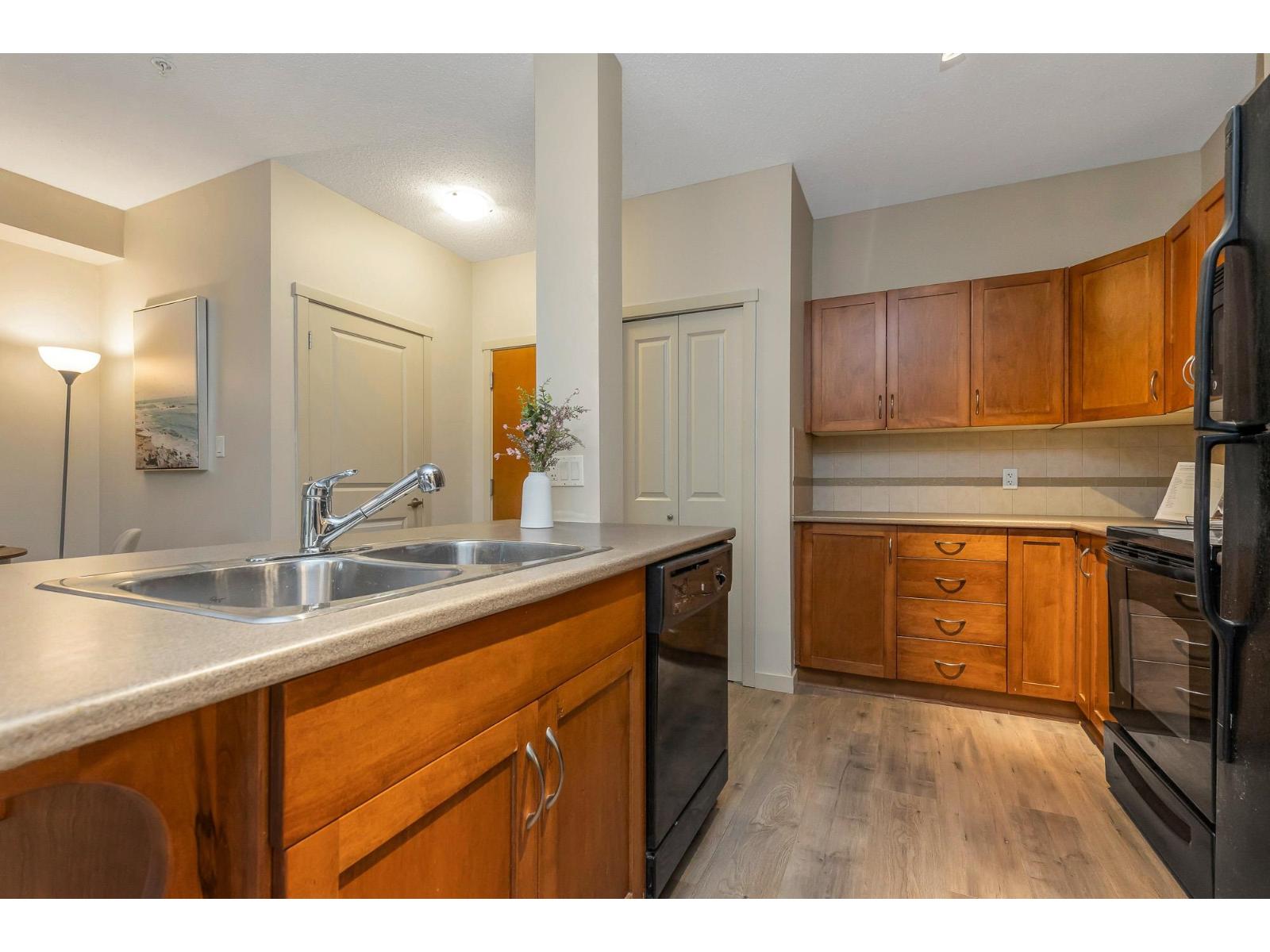 109 33338 E Bourquin Crescent, Abbotsford, British Columbia  V2S 1Y1 - Photo 10 - R3082213