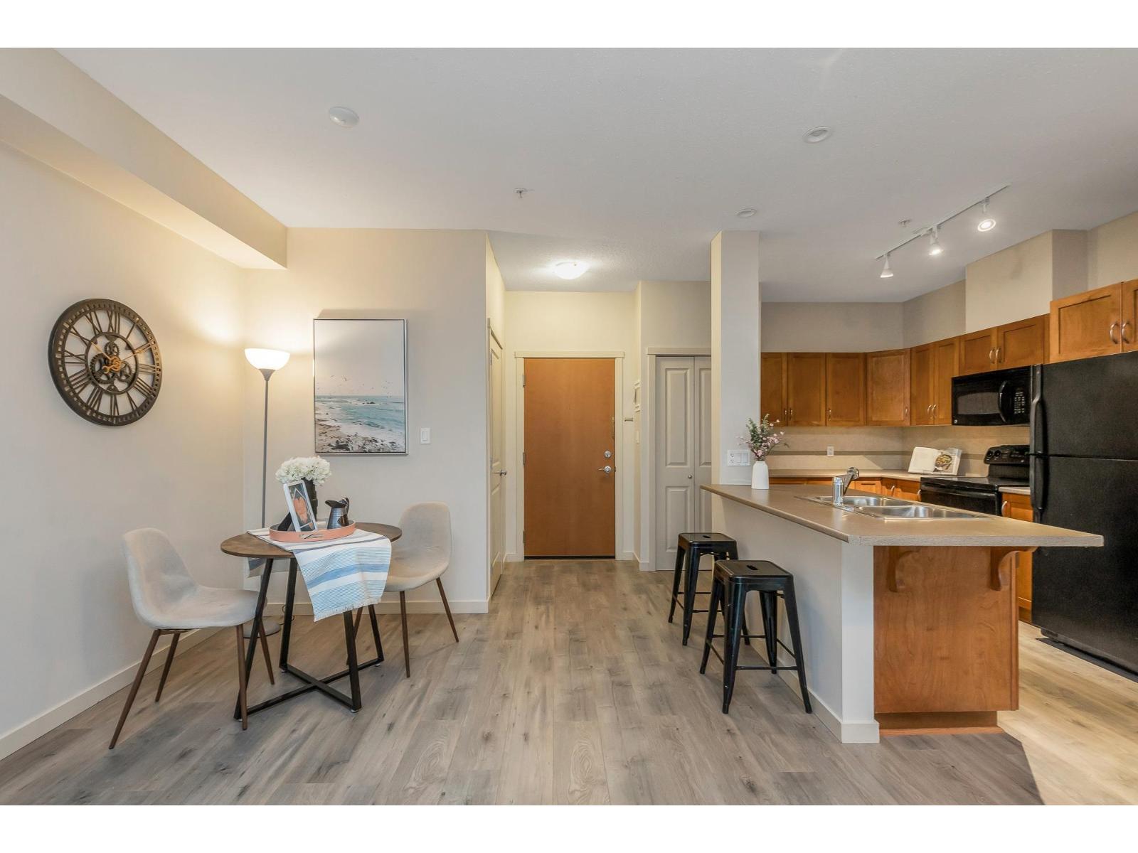 109 33338 E Bourquin Crescent, Abbotsford, British Columbia  V2S 1Y1 - Photo 12 - R3082213