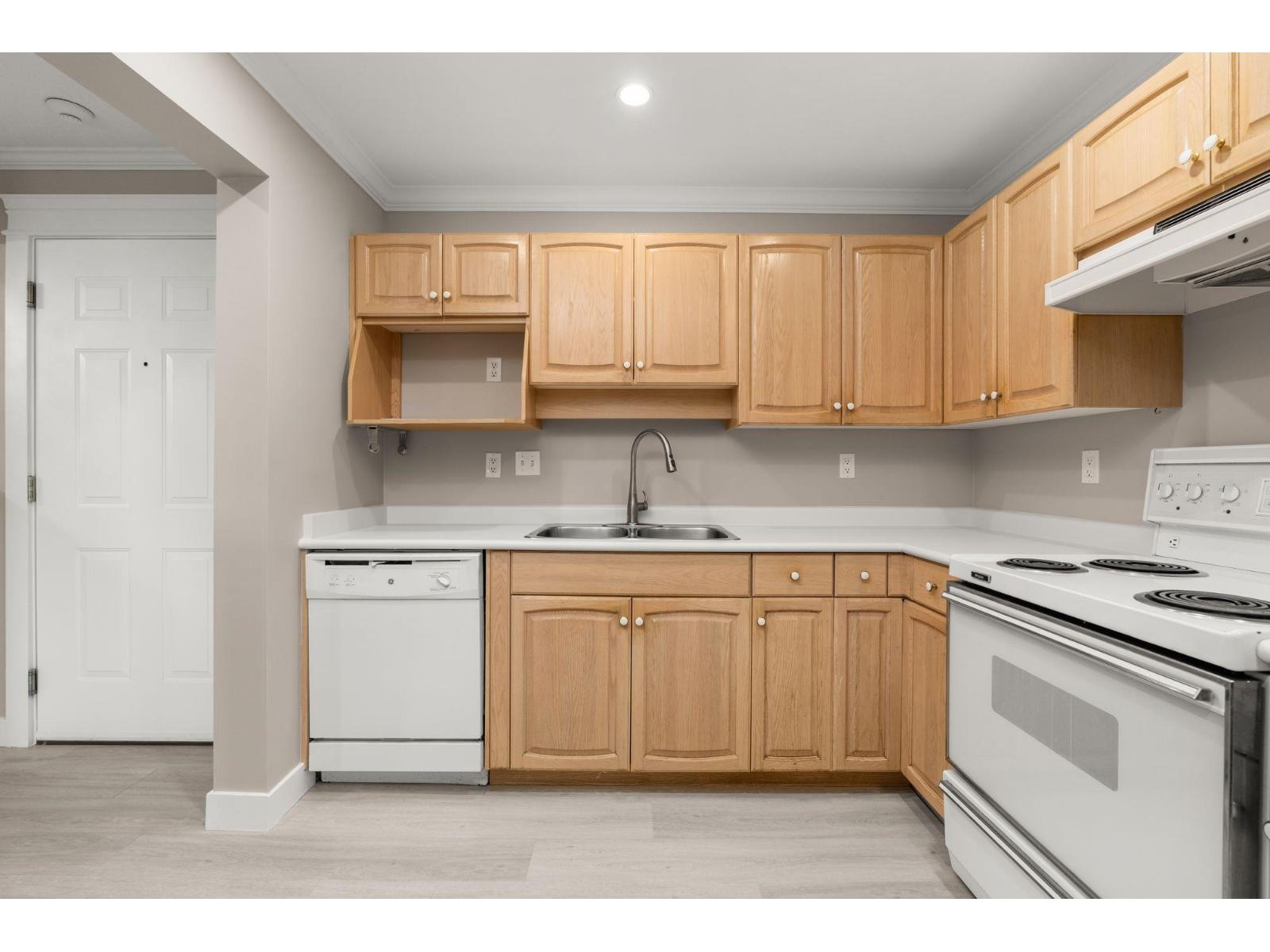 209 32044 Old Yale Road, Abbotsford, British Columbia  V2T 2C9 - Photo 16 - R3082696