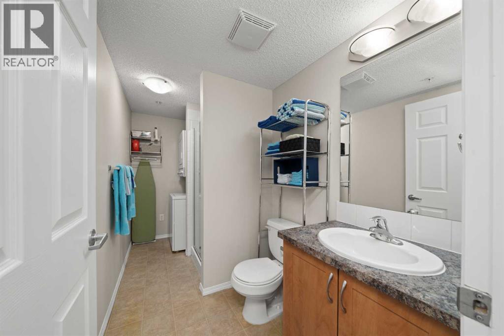 2321, 700 Willowbrook Road Nw, Airdrie, Alberta  T2B 2B7 - Photo 19 - A2279773