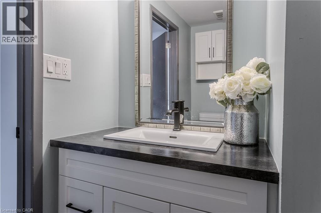 2185 Fairchild Boulevard Unit# 18, Burlington, Ontario  L7P 3P6 - Photo 25 - 40799963