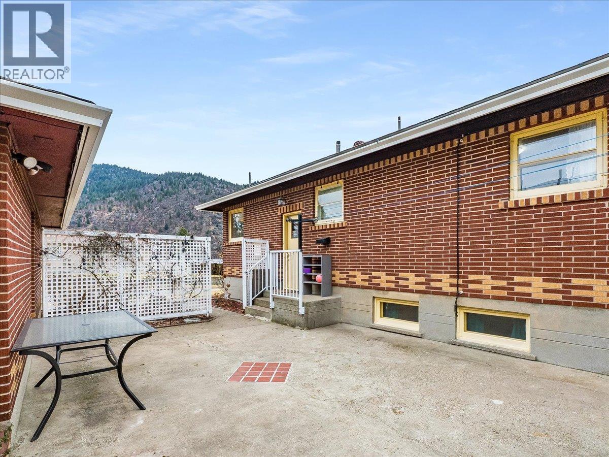 3409 Marigold Drive, Trail, British Columbia  V1R 2X7 - Photo 39 - 10373701