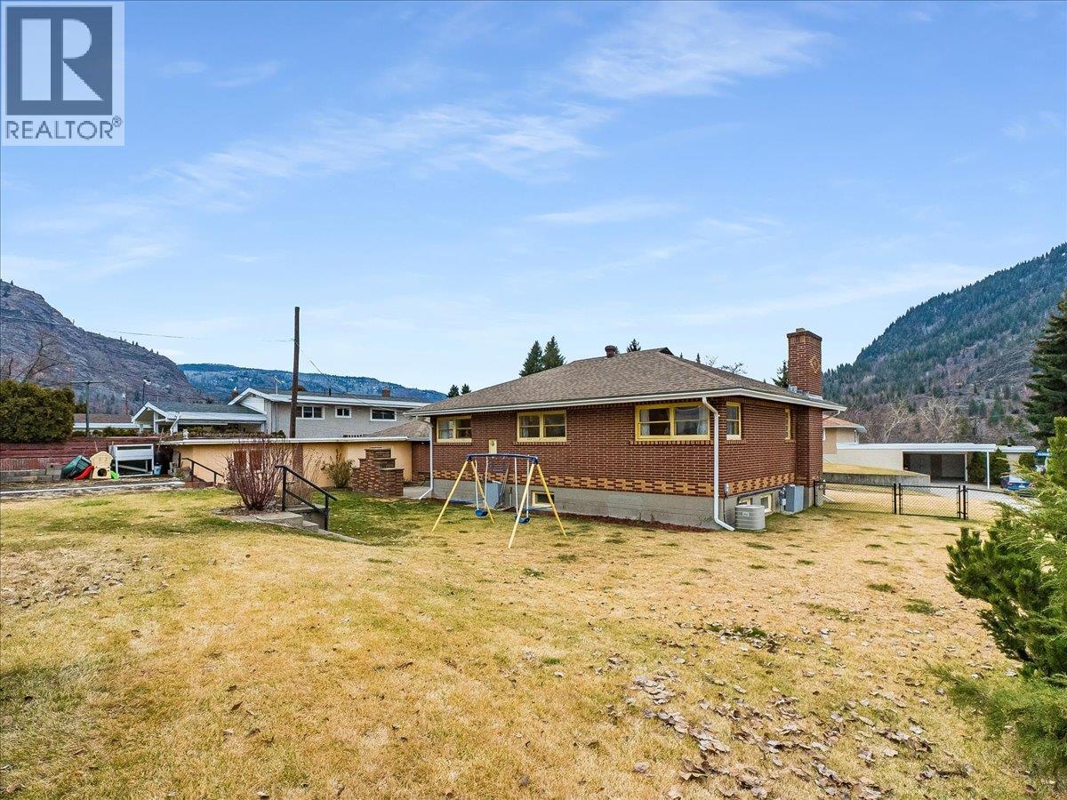 3409 Marigold Drive, Trail, British Columbia  V1R 2X7 - Photo 44 - 10373701