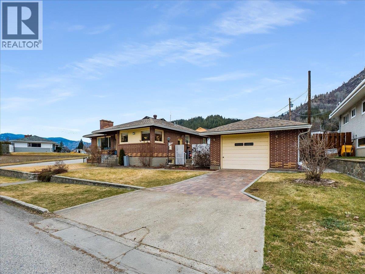 3409 Marigold Drive, Trail, British Columbia  V1R 2X7 - Photo 60 - 10373701