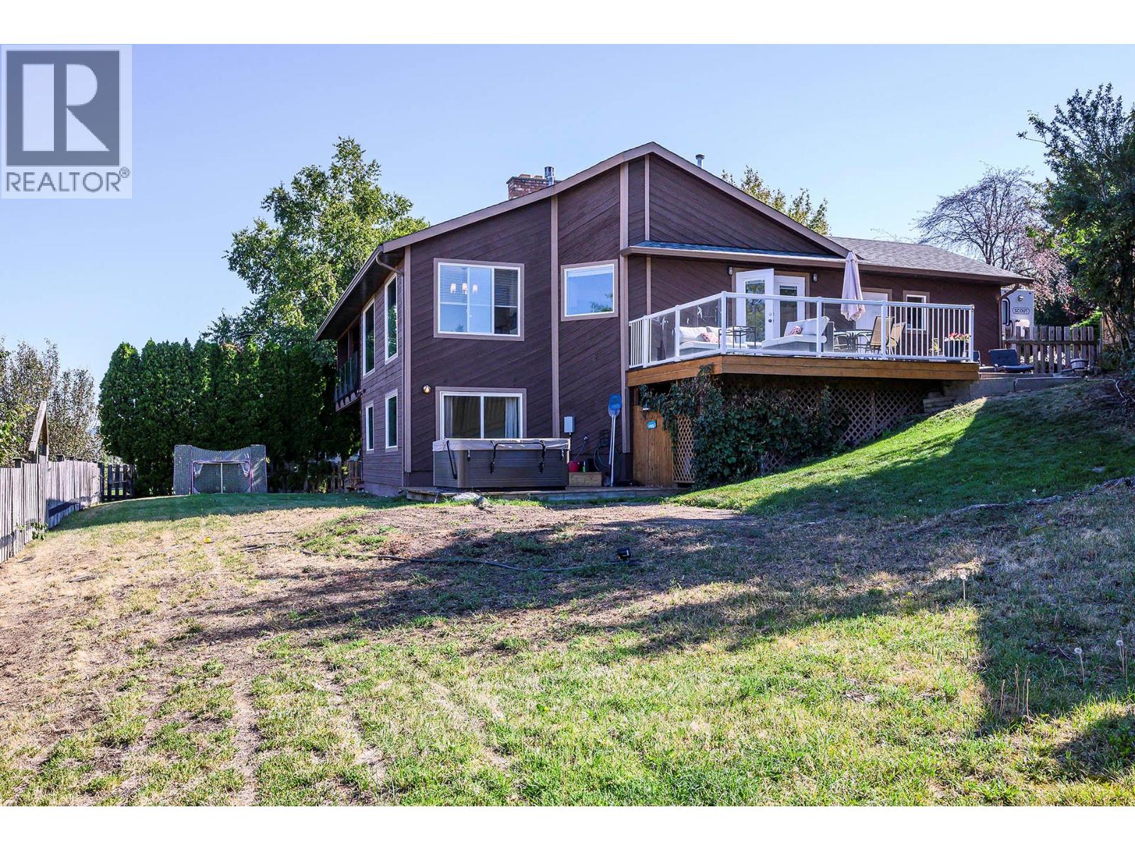 2404 Bella Coola Court, Kamloops, British Columbia  V2E 1T7 - Photo 2 - 10373291