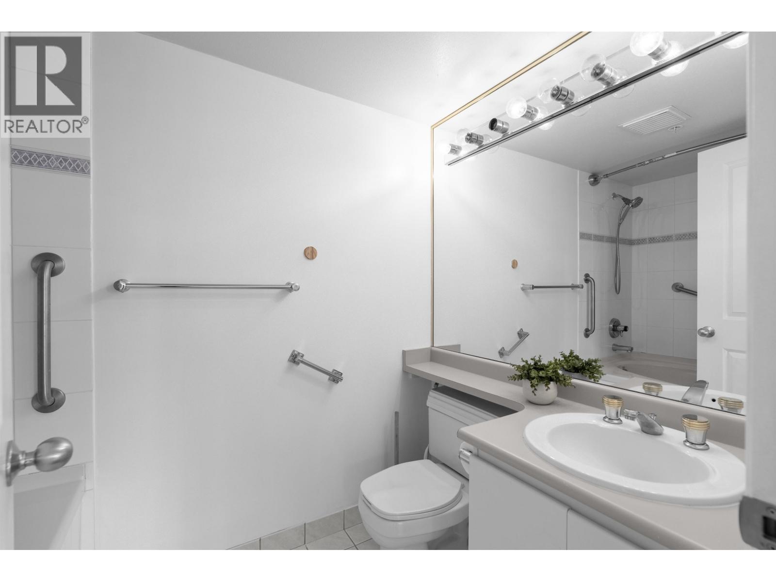 1506 867 Hamilton Street, Vancouver, British Columbia  V6B 2R7 - Photo 13 - R3081557