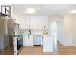 2, 1722 34 Avenue SW, Calgary, Alberta