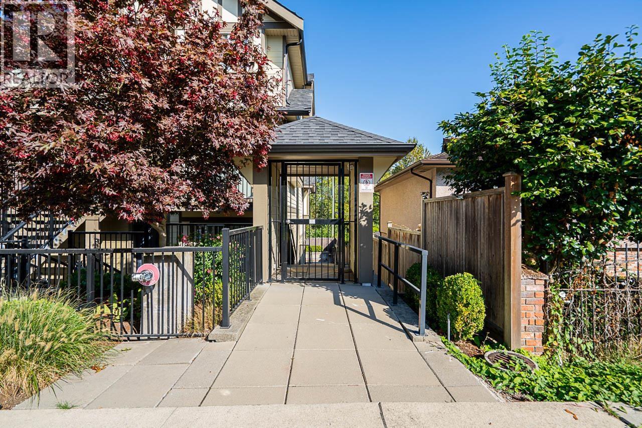 12 4033 Dominion Street, Burnaby, British Columbia  V5G 0C2 - Photo 2 - R3082729