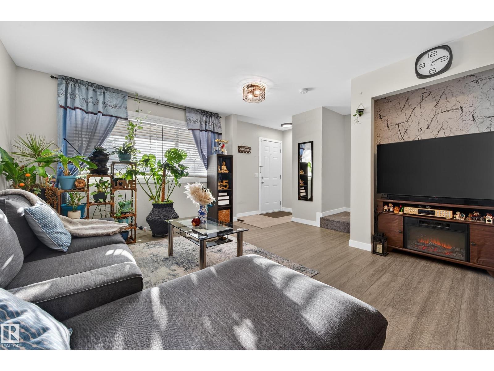 4755 35 Av Nw, Edmonton, Alberta  T6L 3P8 - Photo 4 - E4470943