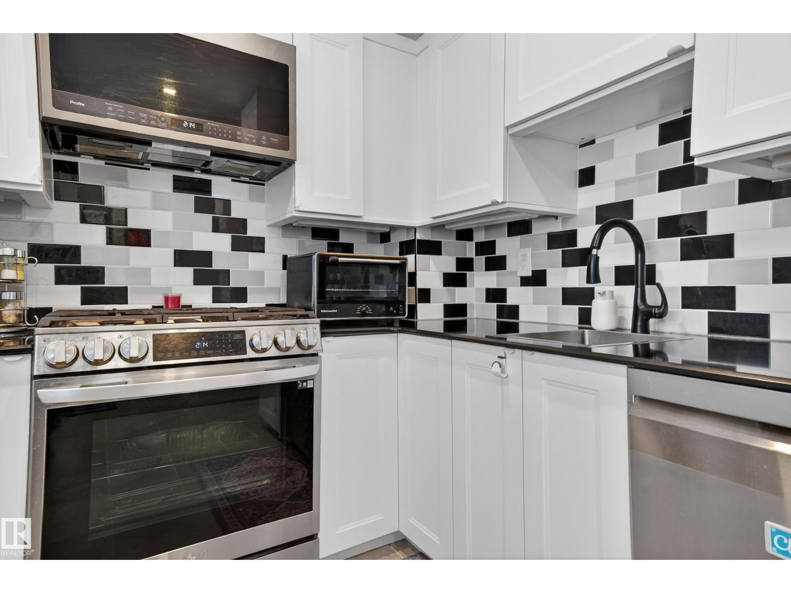 4755 35 Av Nw, Edmonton, Alberta  T6L 3P8 - Photo 8 - E4470943