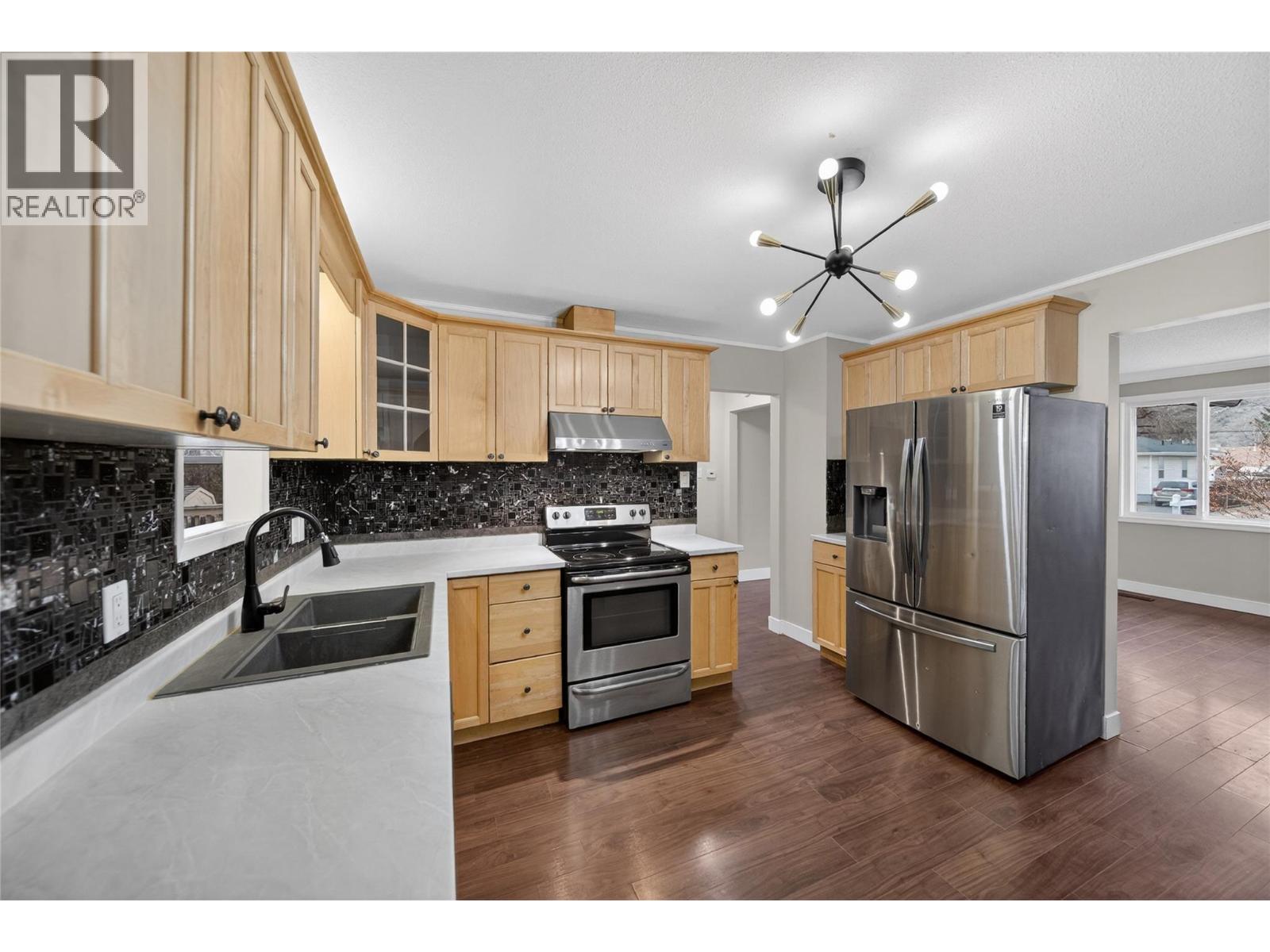 1153 Lethbridge Avenue, Kamloops, British Columbia  V2B 1Y3 - Photo 10 - 10373252