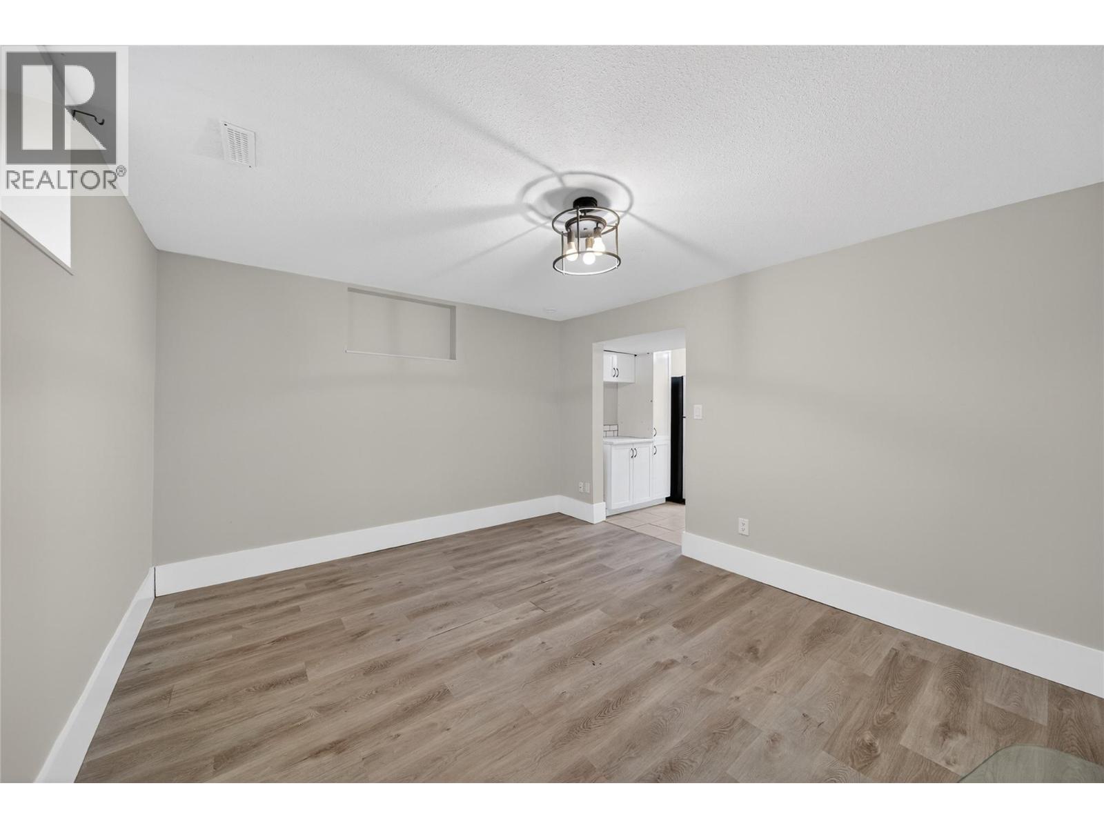 1153 Lethbridge Avenue, Kamloops, British Columbia  V2B 1Y3 - Photo 24 - 10373252