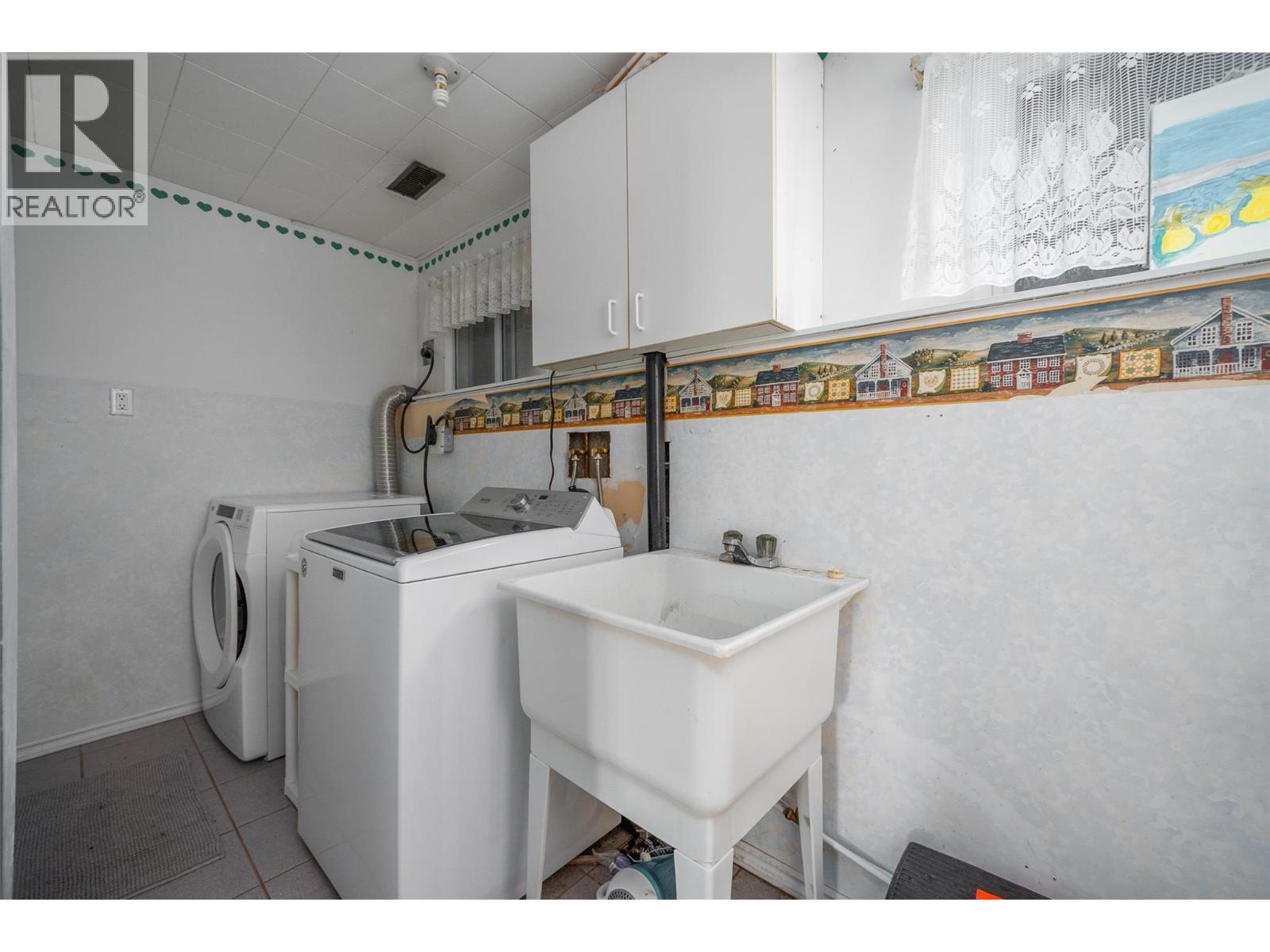 1012 33 Avenue, Vernon, British Columbia  V1T 6R7 - Photo 25 - 10373611