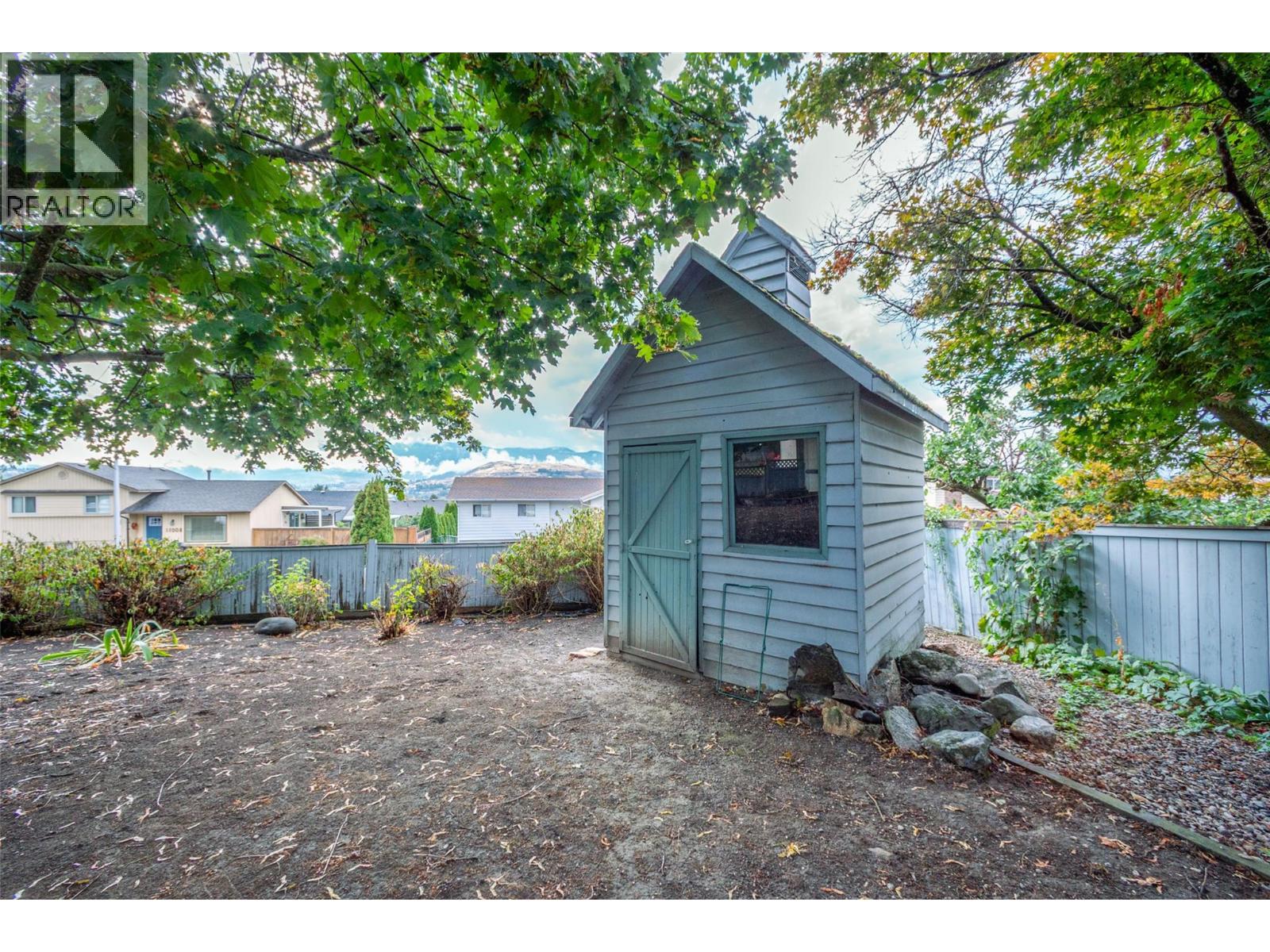 1012 33 Avenue, Vernon, British Columbia  V1T 6R7 - Photo 33 - 10373611