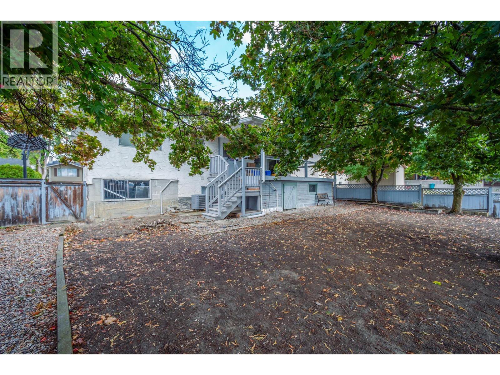 1012 33 Avenue, Vernon, British Columbia  V1T 6R7 - Photo 32 - 10373611