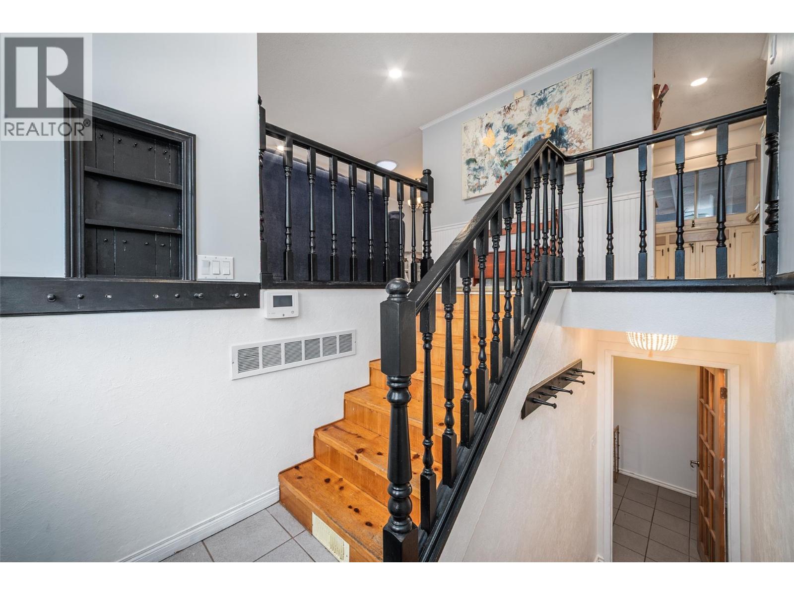 1012 33 Avenue, Vernon, British Columbia  V1T 6R7 - Photo 18 - 10373611