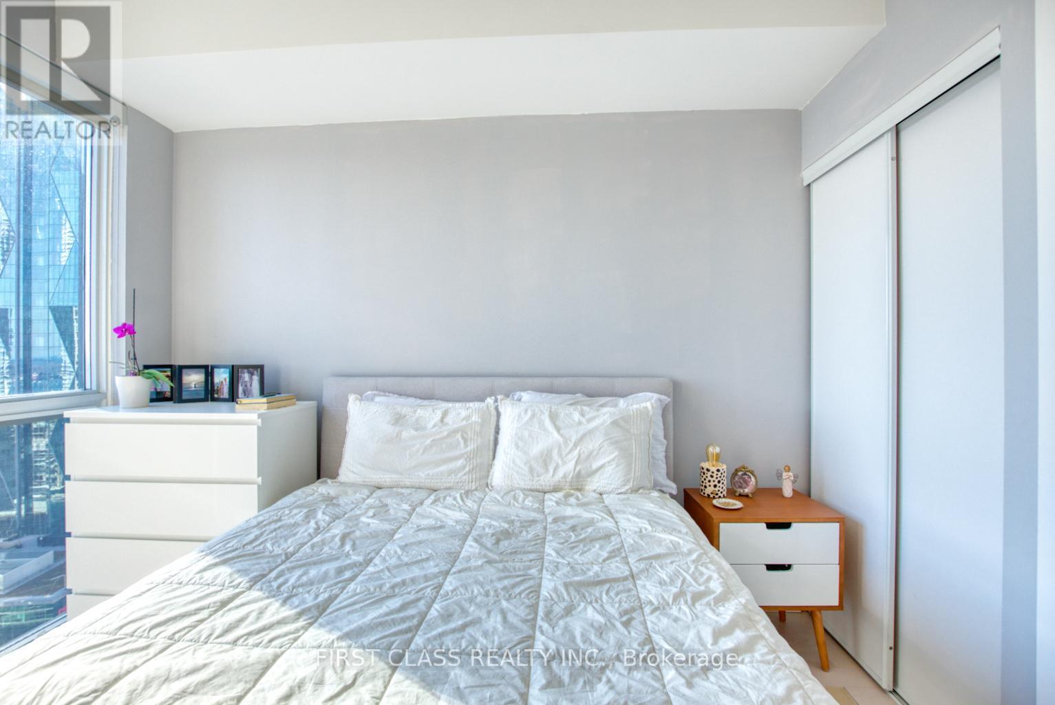 3209 - 1 The Esplanade, Toronto, Ontario  M5E 0A8 - Photo 19 - C12726304