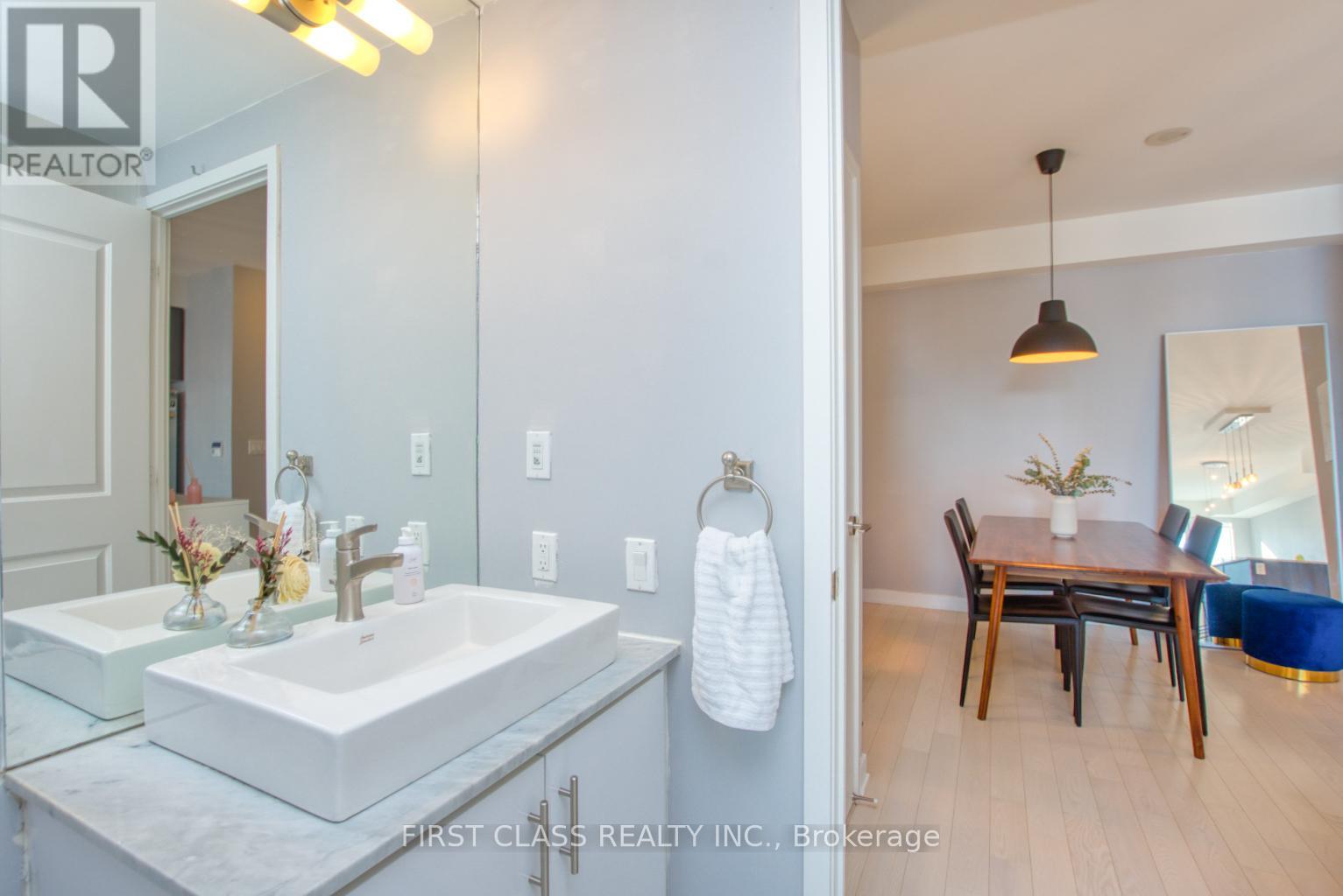 3209 - 1 The Esplanade, Toronto, Ontario  M5E 0A8 - Photo 21 - C12726304