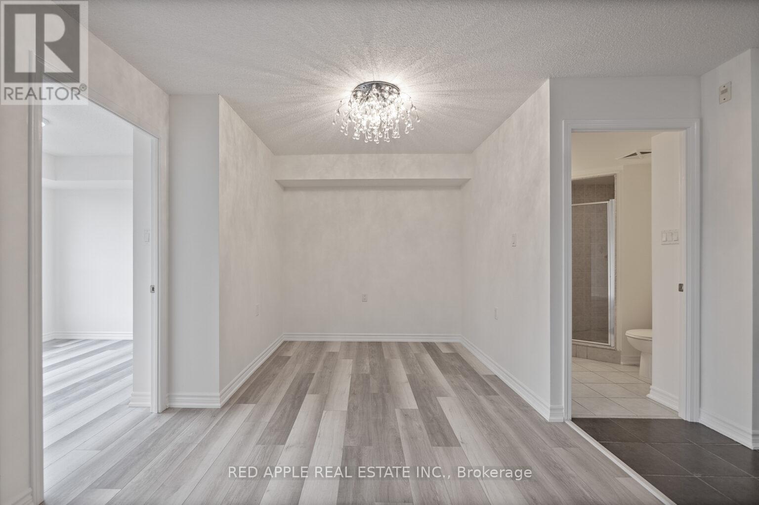 213 - 872 Sheppard Avenue W, Toronto, Ontario  M3H 5V5 - Photo 19 - C12726312