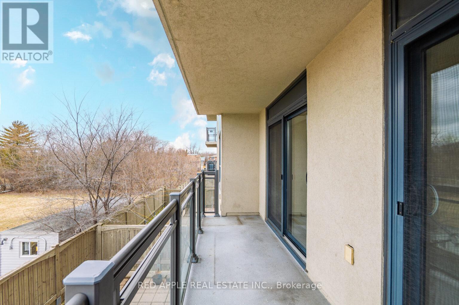 213 - 872 Sheppard Avenue W, Toronto, Ontario  M3H 5V5 - Photo 36 - C12726312