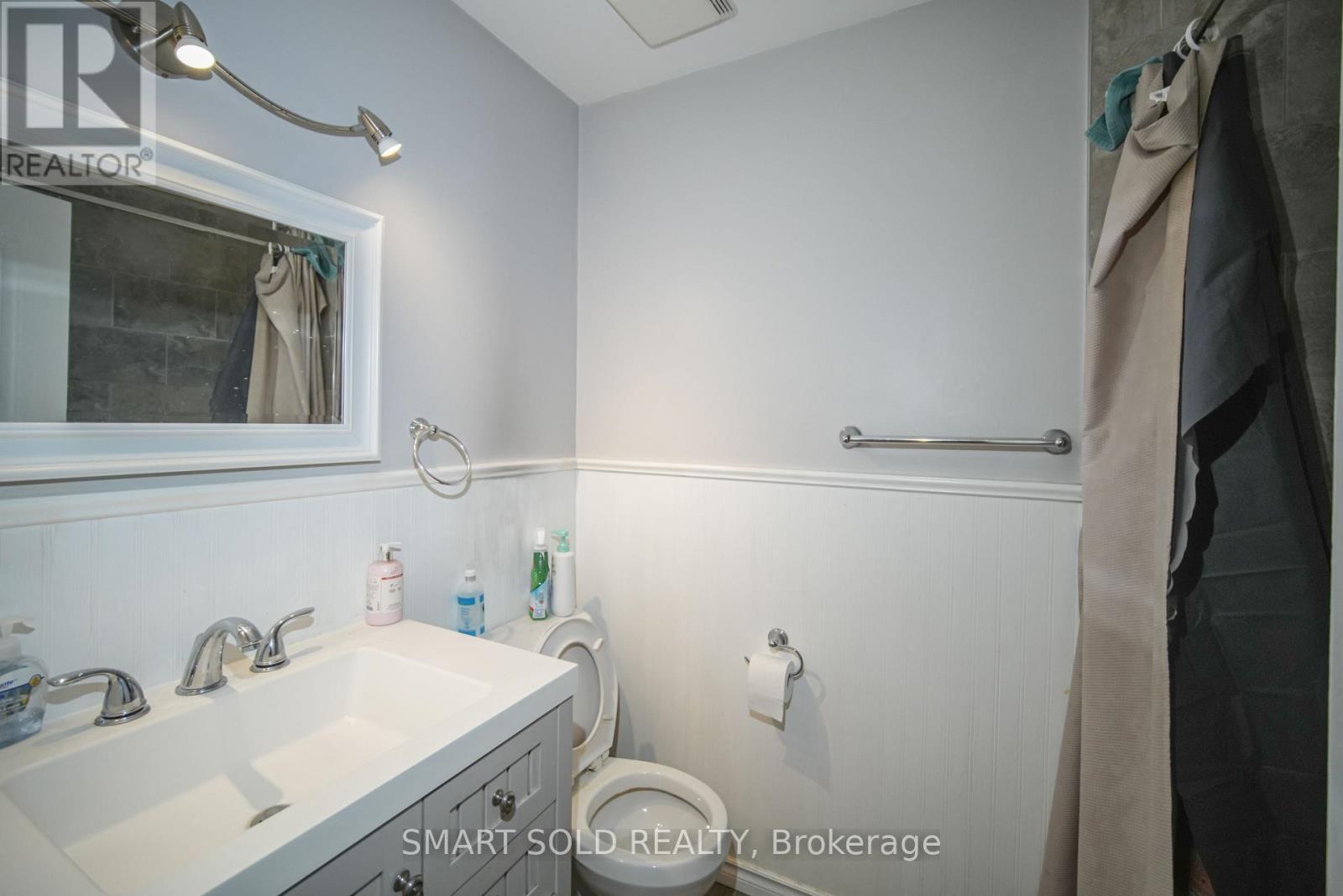 1179 Simcoe Street S, Oshawa, Ontario  L1H 4M1 - Photo 11 - E12726318
