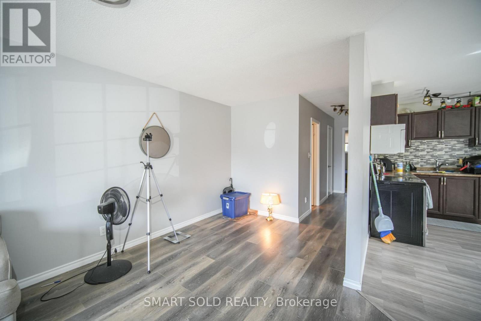 1179 Simcoe Street S, Oshawa, Ontario  L1H 4M1 - Photo 8 - E12726318