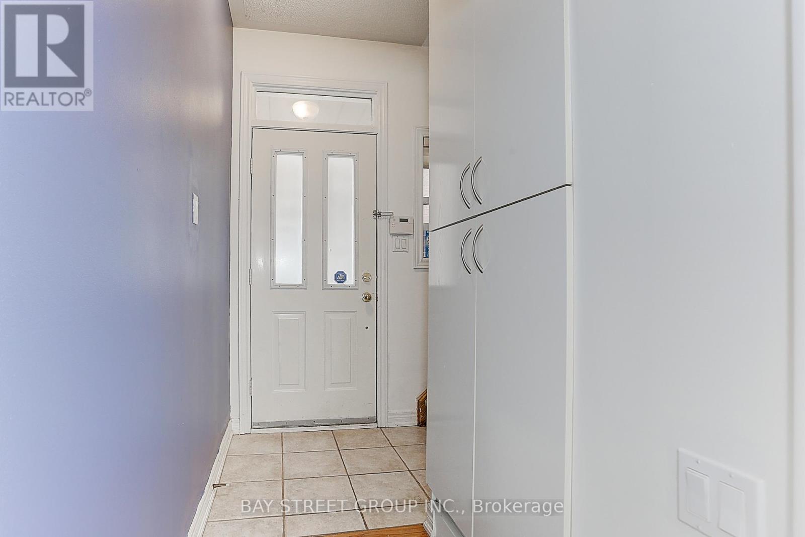 11 Michael Way, Markham, Ontario  L3R 5E9 - Photo 6 - N12726296