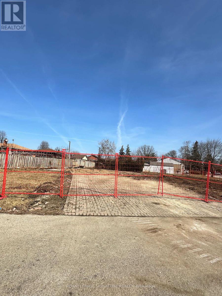 88-A Hurricane Avenue N, Vaughan, Ontario  L4L 1V4 - Photo 3 - N12726322