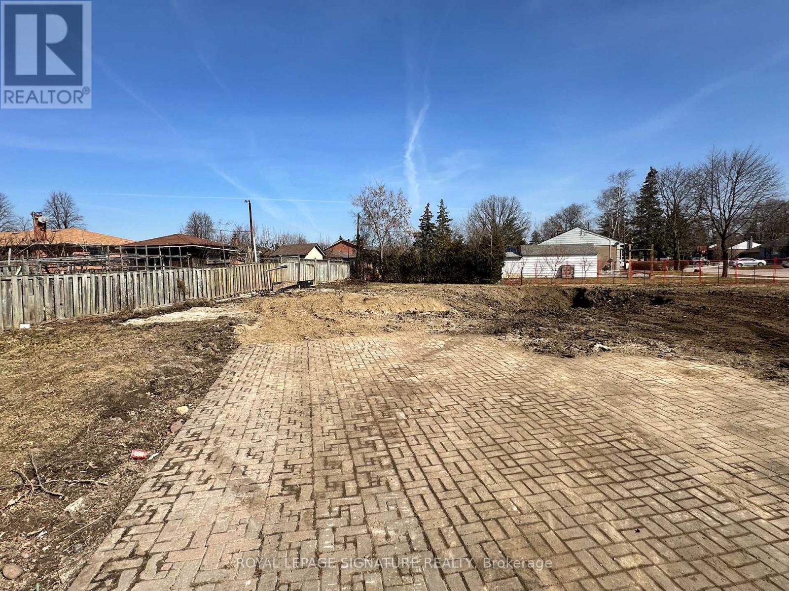 88-A Hurricane Avenue N, Vaughan, Ontario  L4L 1V4 - Photo 4 - N12726322