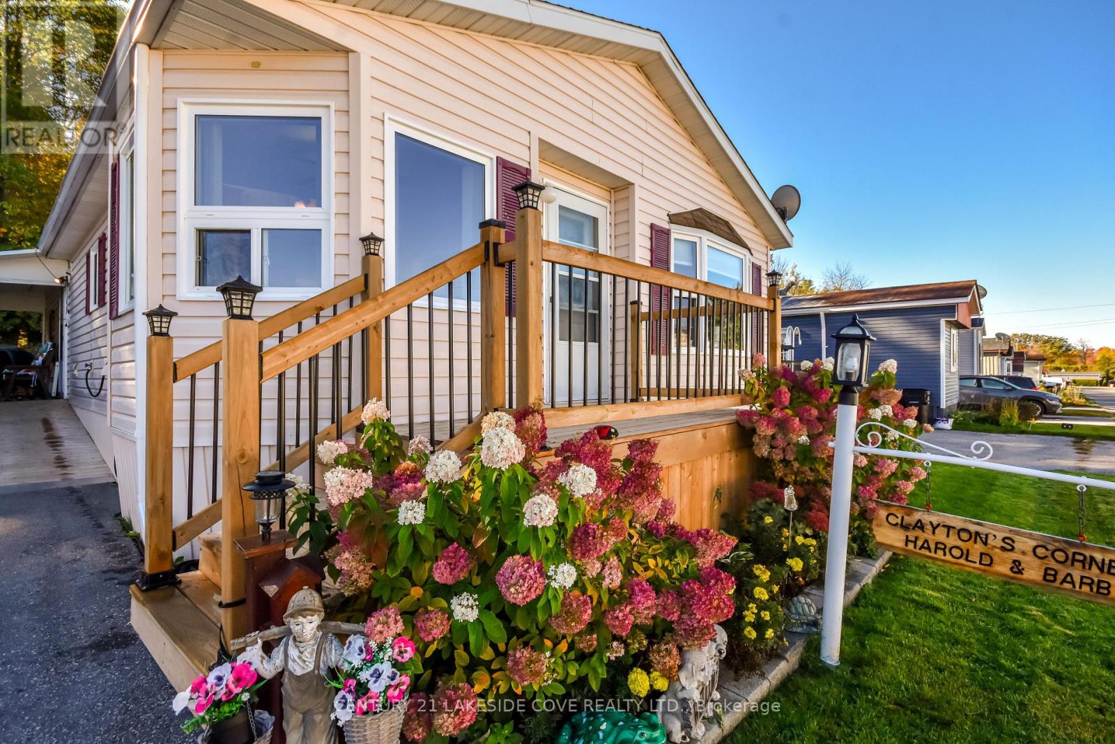 1355 Hilltop Road, Severn, Ontario  L3V 0V7 - Photo 1 - S12726284