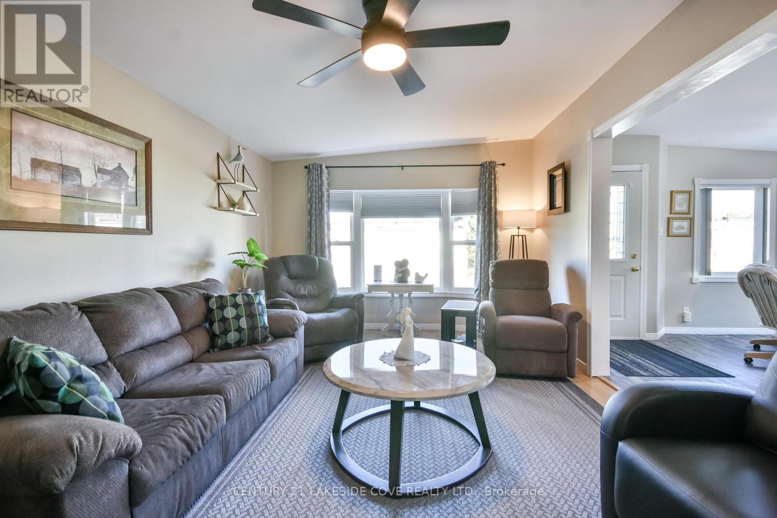 1355 Hilltop Road, Severn, Ontario  L3V 0V7 - Photo 19 - S12726284