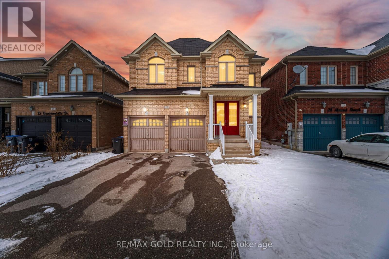 27 DRUMMONDVILLE DRIVE, Brampton, Ontario