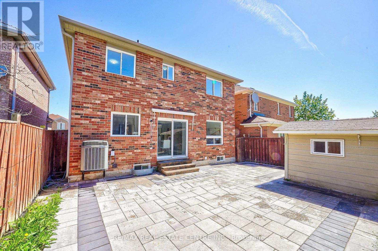 4 Hedgeline Street, Brampton, Ontario  L7A 2Z4 - Photo 30 - W12726314