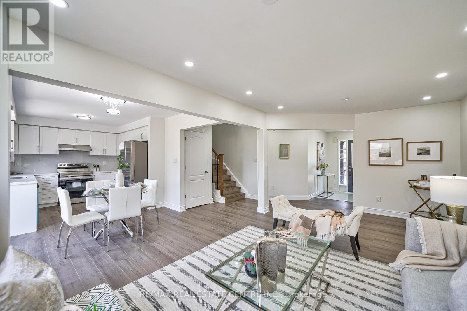 4 Hedgeline Street, Brampton, Ontario  L7A 2Z4 - Photo 9 - W12726314