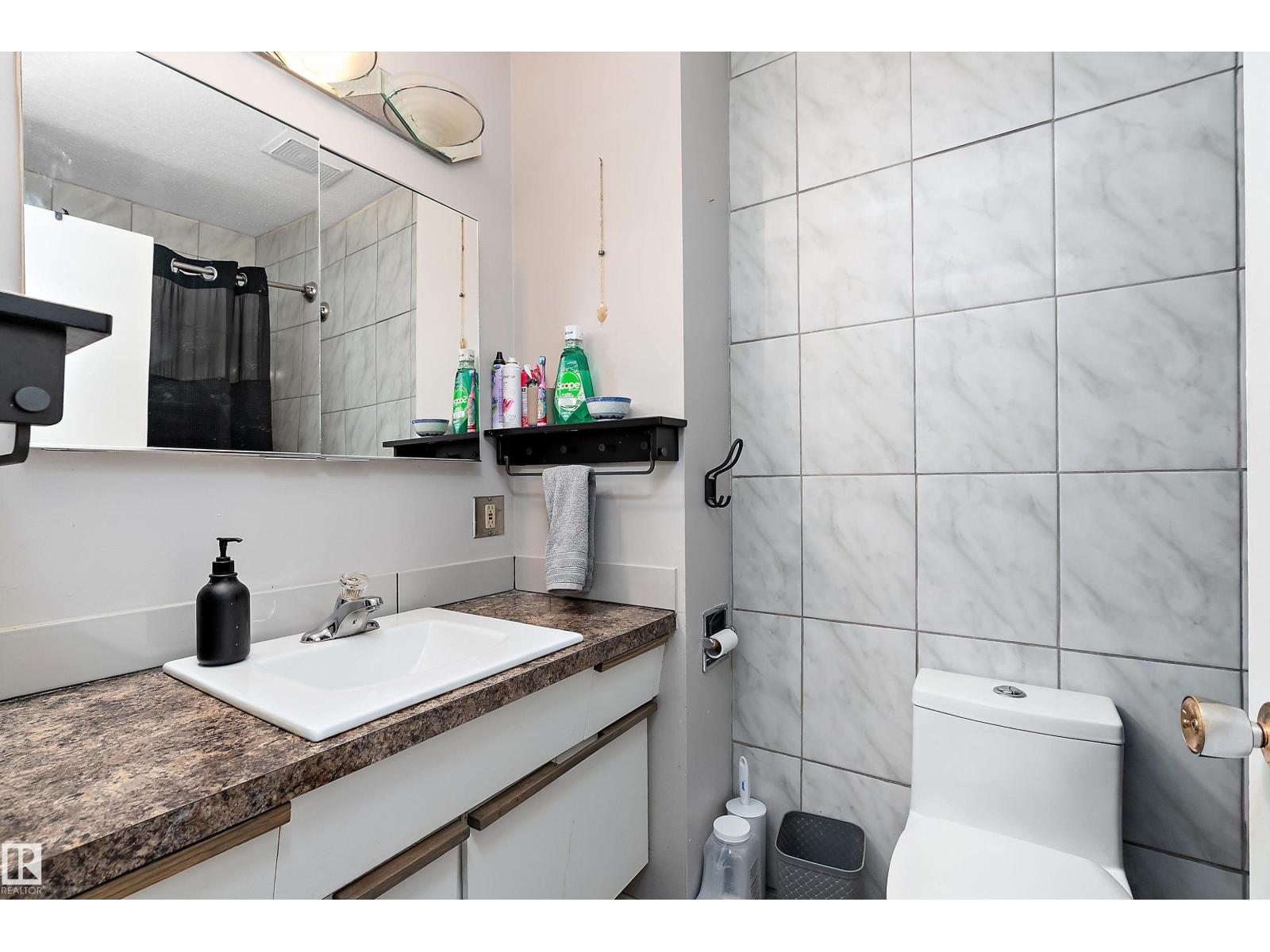 9714 88 Av Nw, Edmonton, Alberta  T6E 2P9 - Photo 10 - E4470944