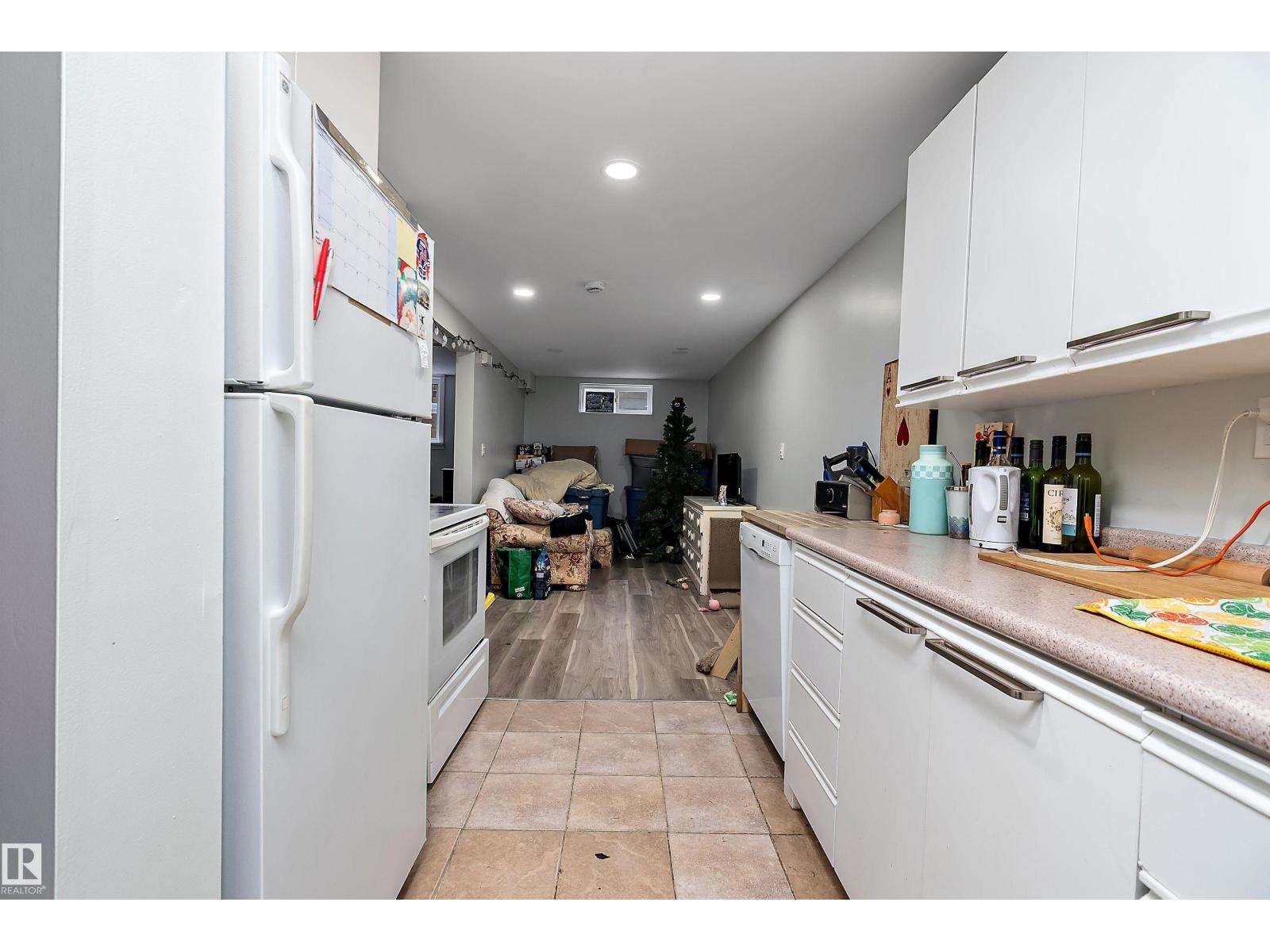 9714 88 Av Nw, Edmonton, Alberta  T6E 2P9 - Photo 19 - E4470944